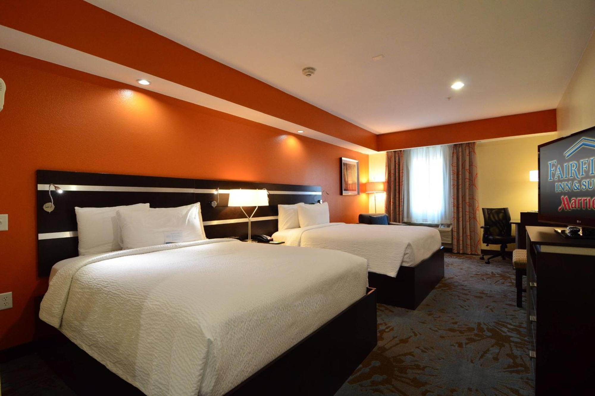 Fairfield Inn And Suites By Marriott North Спринг Екстер'єр фото