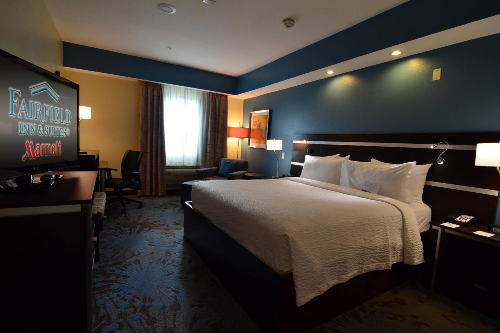 Fairfield Inn And Suites By Marriott North Спринг Екстер'єр фото