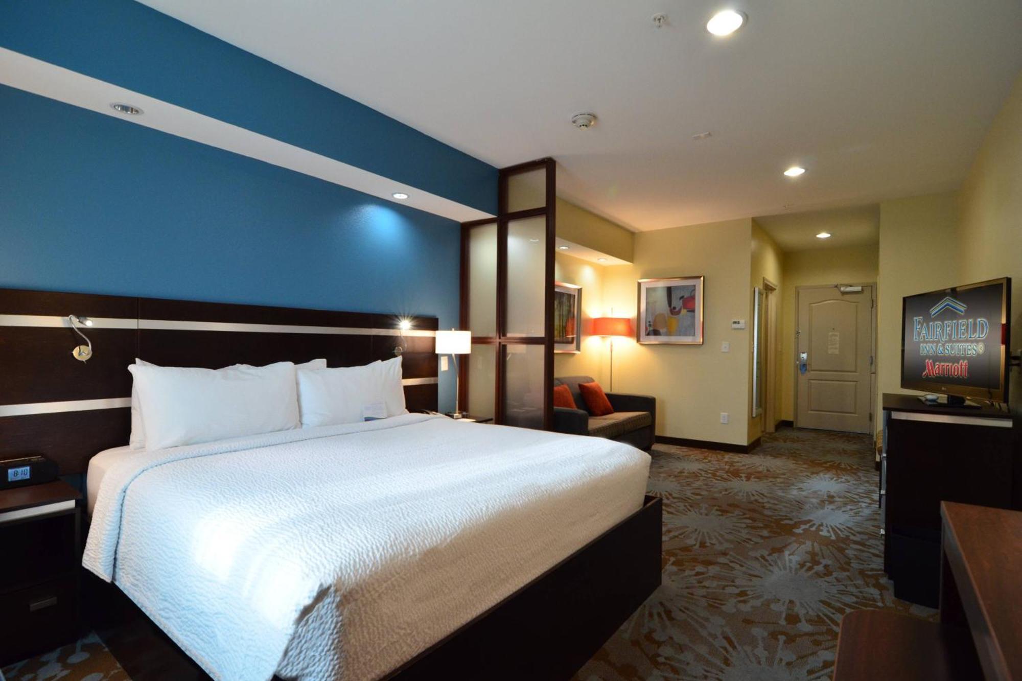 Fairfield Inn And Suites By Marriott North Спринг Екстер'єр фото